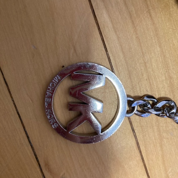 Michael Kors purse - Picture 2 of 4